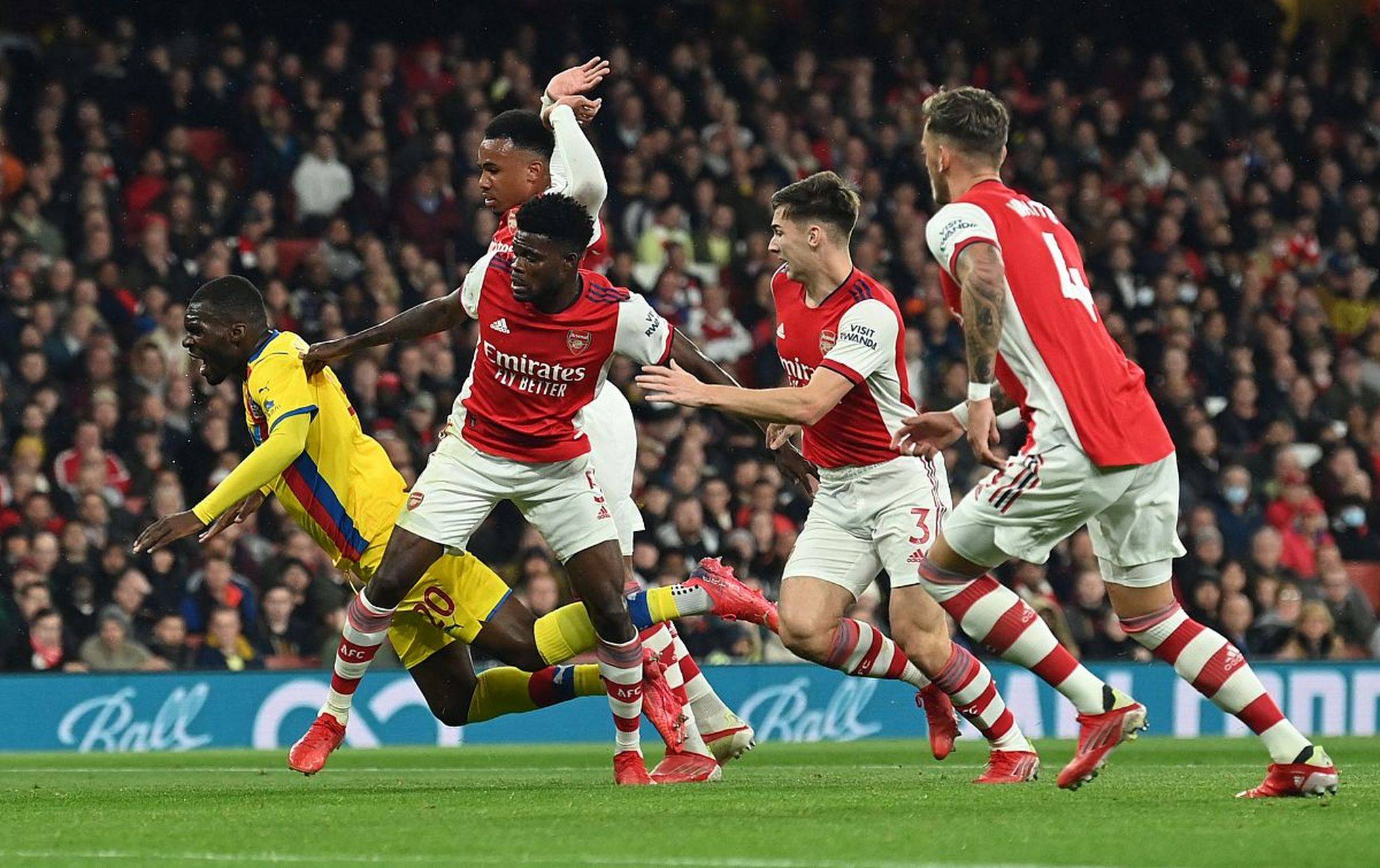 开云-包含桑德兰客场绝杀,球队摆脱保级泥潭的词条