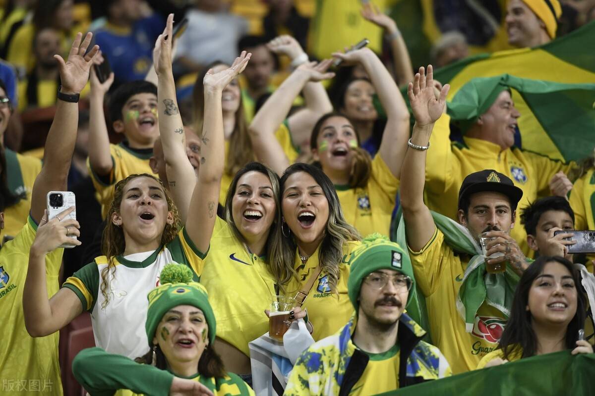 开云体育中国-包含阿根廷女足跻身前八,球迷欢欣的词条