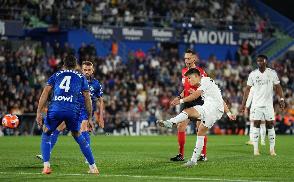 开云体育app-塞维利亚神秘:主帅面临下课的简单介绍