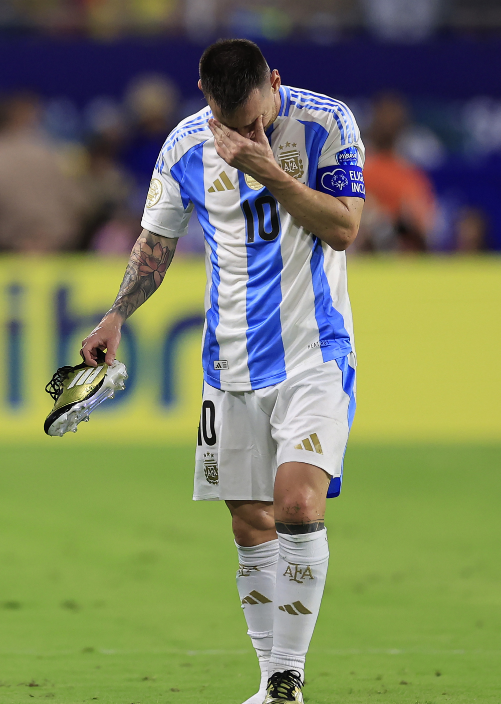 开云官网-维戈塞尔塔主场失利,遗憾次席