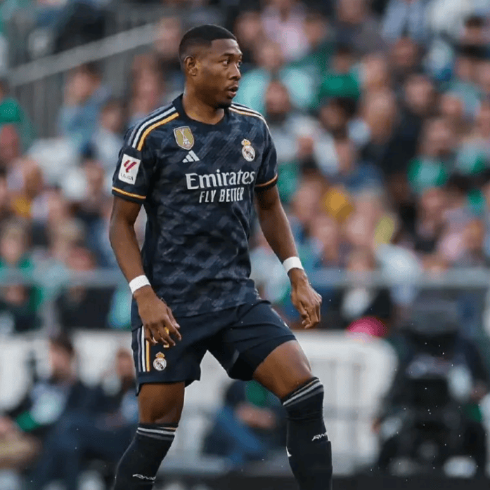 开云sport-包含意大利豪门遭遇意外失利,防线存在问题的词条