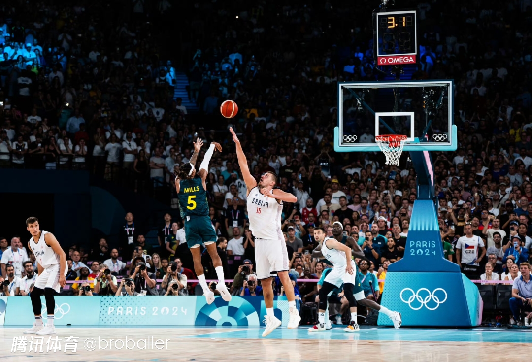 惊天逆转!网球战队挺进四强 惊天逆转!网球战队挺进四强