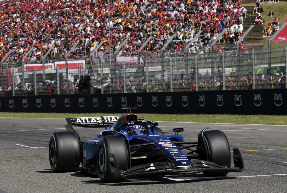 红牛车队险胜红牛二队，勒克莱尔扛起全队