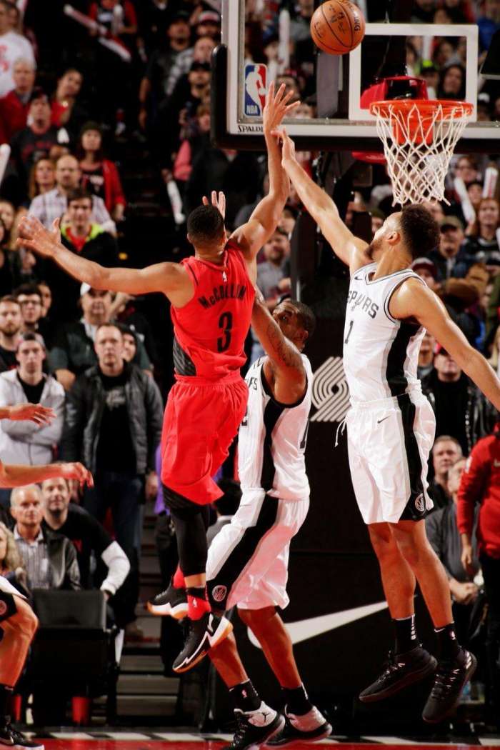 开云体育登录-公牛险胜马刺，麦科勒姆扛起全队