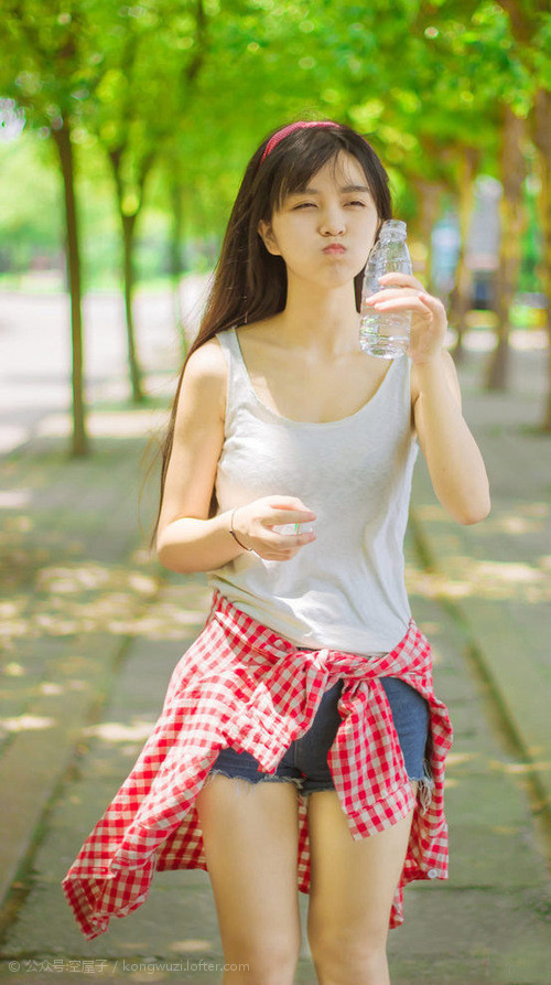 绿茵启示录，当智利的火山遇见牙买加的雷鬼，哈兰德在关键回合雕刻时光